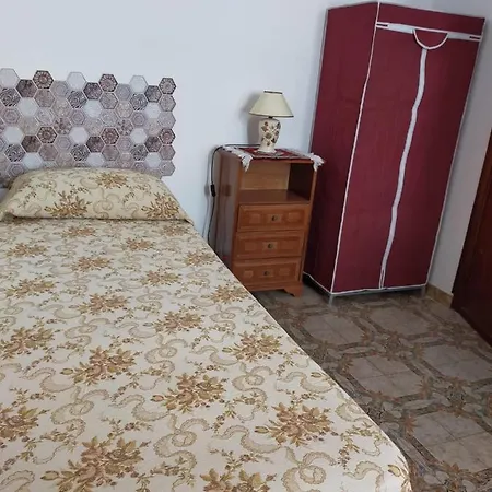 Le Signorine * קאסטלמארה דל גולפו