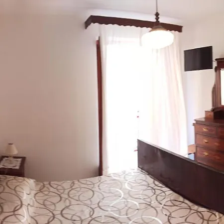 Le Signorine * קאסטלמארה דל גולפו