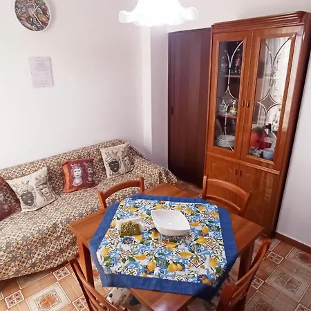 Le Signorine * Castellammare del Golfo