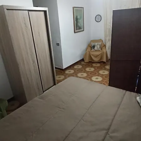 Le Signorine בית הארחה *