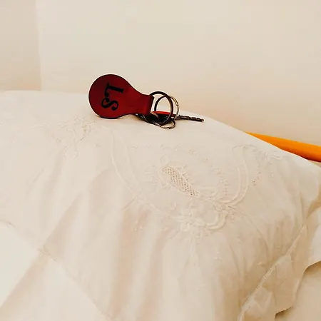 Le Signorine בית הארחה *