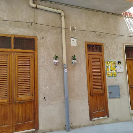 Le Signorine בית הארחה *