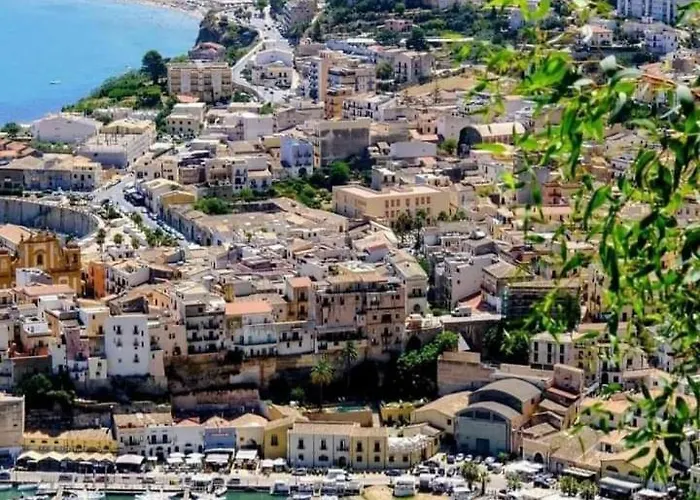 Le Signorine Castellammare del Golfo